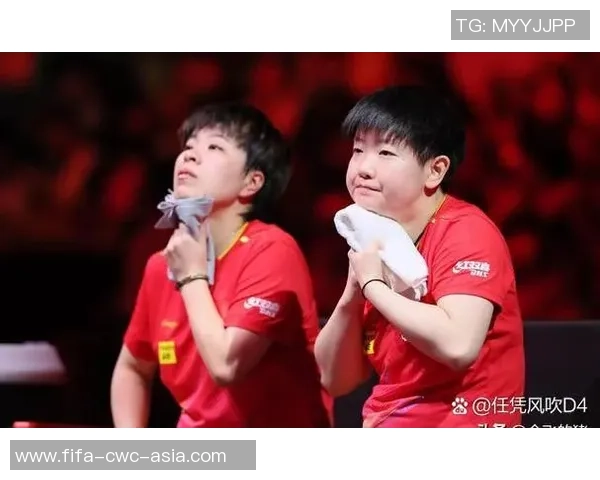 热爱足球的女孩们如何在赛场上展现自我魅力与独特风采